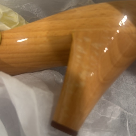 Chanel suede mustard mule heels, size 38 - Picture 4 of 4